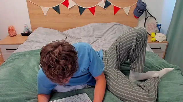 Fandi 777 online show from May 4, 12:45 pm