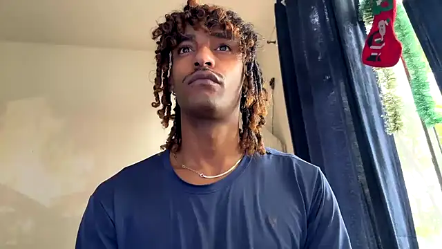 Snapshot of gerson173Hugo chatting on November 13, 10:03 am gerson173Hugo online show from November 13, 10:03 am