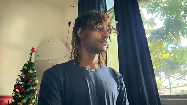 Snapshot of gerson173Hugo chatting on November 26, 10:05 am gerson173Hugo online show from November 26, 10:05 am