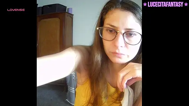Snapshot of lucecitafantasy2 chatting on April 22, 9:16 pm lucecitafantasy2 online show from April 22, 9:16 pm