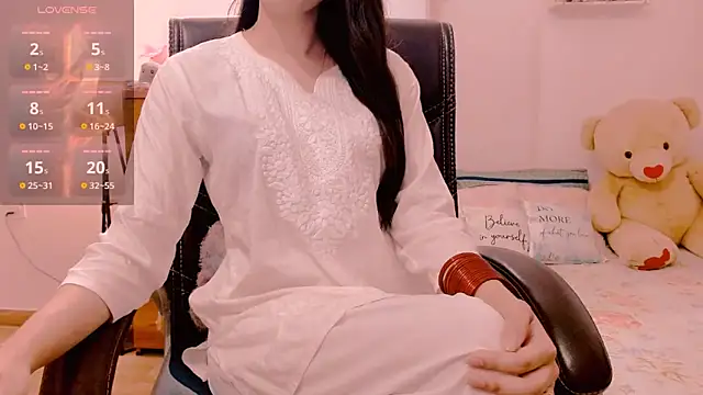 Snapshot of adore_khushbu chatting on February 20, 3:34 pm adore khushbu online show from February 20, 3:34 pm