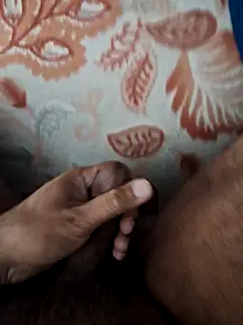 Snapshot of bobyyboyy1 chatting on November 23, 4:12 am bobyyboyy1 online show from November 23, 4:12 am