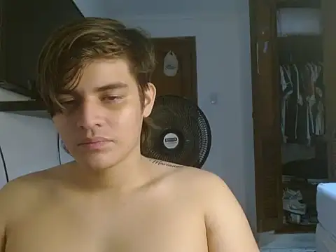 Snapshot of BadBunny_69 chatting on February 22, 5:51 am BadBunny 69 online show from February 22, 5:51 am