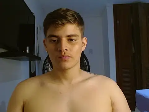 Snapshot of BadBunny_69 chatting on March 30, 12:00 am BadBunny 69 online show from March 30, 12:00 am