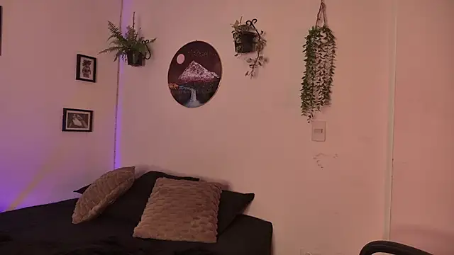 MegganCarter online show from February 8, 11:08 pm