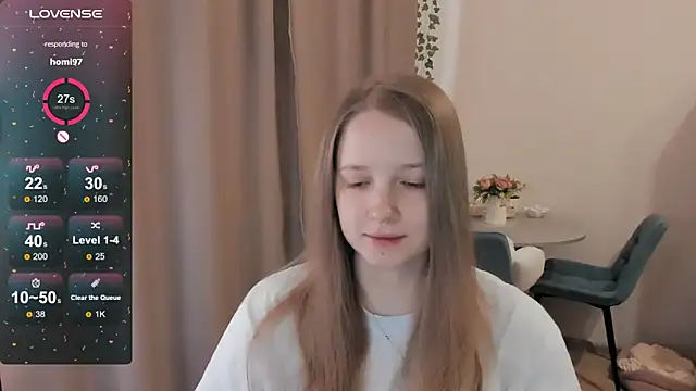 Snapshot of Alyaley chatting on May 3, 1:50 pm Alyaley online show from May 3, 1:50 pm
