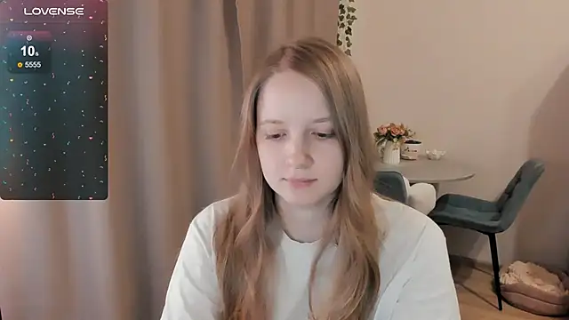 Snapshot of Alyaley chatting on May 21, 7:21 pm Alyaley online show from May 21, 7:21 pm