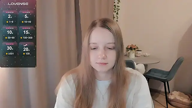 Snapshot of Alyaley chatting on June 1, 5:14 pm Alyaley online show from June 1, 5:14 pm