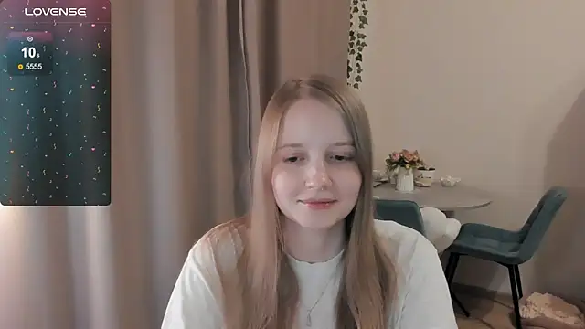 Snapshot of Alyaley chatting on June 11, 8:07 pm Alyaley online show from June 11, 8:07 pm