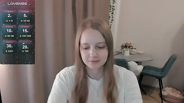 Snapshot of Alyaley chatting on June 12, 12:04 pm Alyaley online show from June 12, 12:04 pm