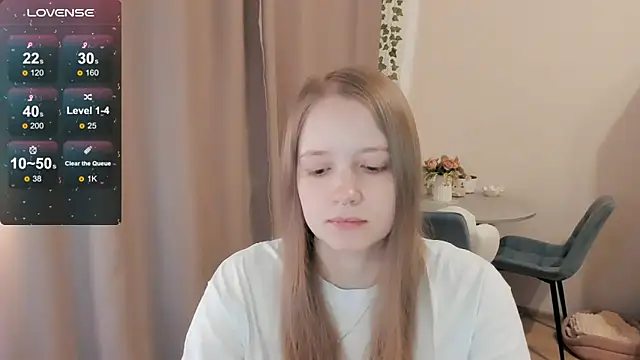 Snapshot of Alyaley chatting on June 16, 9:45 am Alyaley online show from June 16, 9:45 am