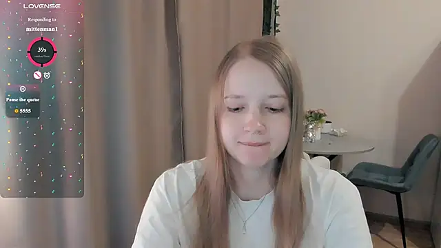Snapshot of Alyaley chatting on July 23, 8:56 am Alyaley online show from July 23, 8:56 am