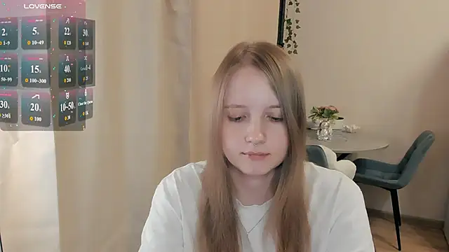 Snapshot of Alyaley chatting on July 23, 9:02 pm Alyaley online show from July 23, 9:02 pm