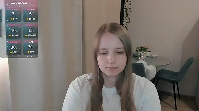 Snapshot of Alyaley chatting on July 24, 10:08 pm Alyaley online show from July 24, 10:08 pm