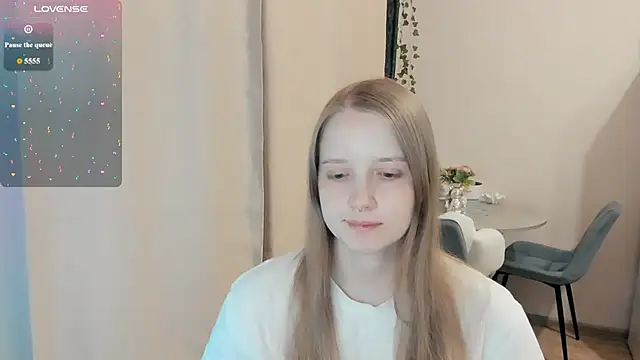 Snapshot of Alyaley chatting on July 26, 7:32 pm Alyaley online show from July 26, 7:32 pm