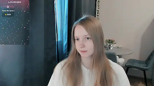 Snapshot of Alyaley chatting on July 30, 5:12 pm Alyaley online show from July 30, 5:12 pm