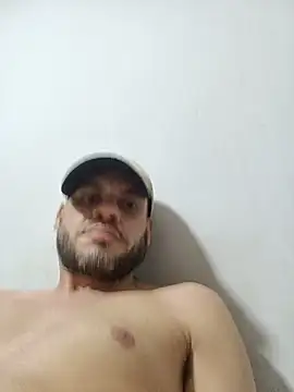 Snapshot of pirocudo412024 chatting on July 21, 5:43 am pirocudo412024 online show from July 21, 5:43 am