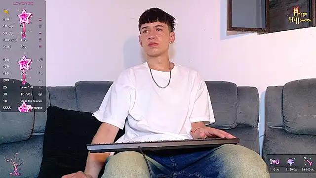 Mr daren  online show from October 24, 5:20 pm