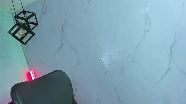 Snapshot of LilithCooperr_ chatting on November 14, 10:18 pm LilithCooperr online show from November 14, 10:18 pm