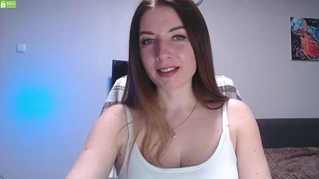 Sweet   Amelia online show from May 17, 1:07 pm