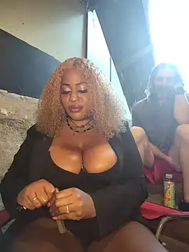 AmazonianMistress online show from July 23, 11:46 pm