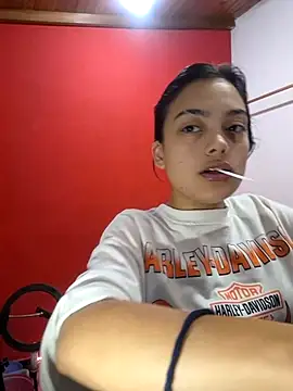 littlemelii online show from December 29, 1:45 am