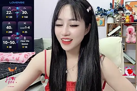  LLisa  online show from December 16, 8:05 pm