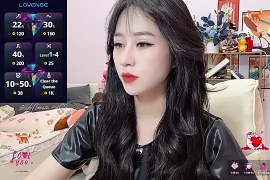  LLisa  online show from January 6, 5:59 pm