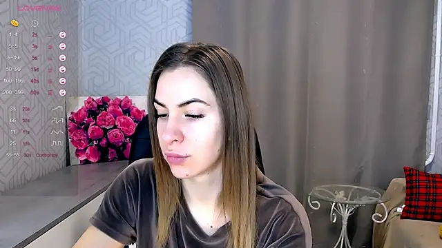 Snapshot of Naughty__Megan chatting on February 4, 7:51 am Naughty Megan online show from February 4, 7:51 am