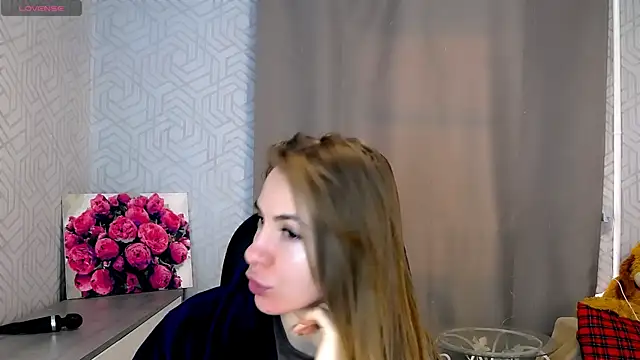 Snapshot of Naughty__Megan chatting on March 1, 6:46 am Naughty Megan online show from March 1, 6:46 am