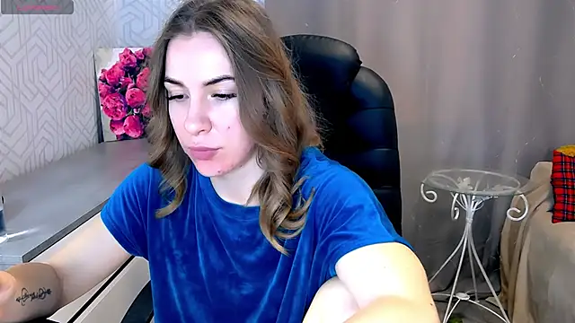 Snapshot of Naughty__Megan chatting on March 10, 8:15 am Naughty Megan online show from March 10, 8:15 am