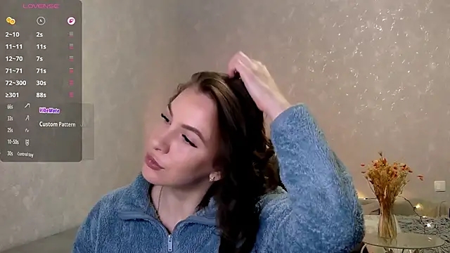 Naughty  Megan online show from April 27, 3:04 am