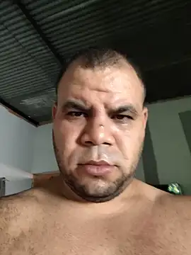 Snapshot of Evert_hairyboy chatting on May 30, 8:17 pm Evert hairyboy online show from May 30, 8:17 pm