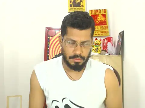 MikeRiverx online show from June 15, 1:46 pm