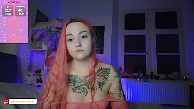 Snapshot of PinkHurricaneOfficial chatting on January 23, 9:18 pm PinkHurricaneOfficial online show from January 23, 9:18 pm