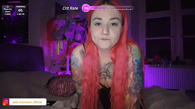 Snapshot of PinkHurricaneOfficial chatting on February 6, 10:32 pm PinkHurricaneOfficial online show from February 6, 10:32 pm