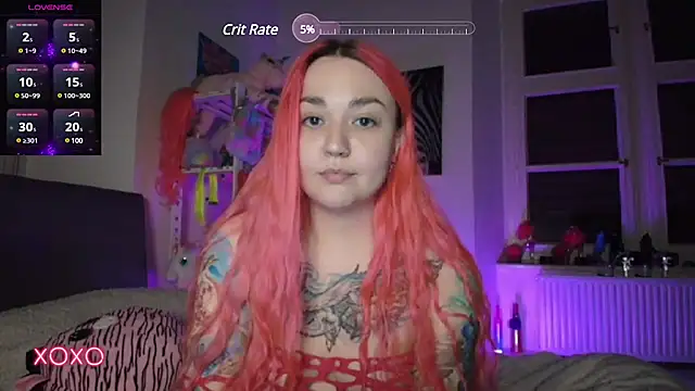 Snapshot of PinkHurricaneOfficial chatting on February 13, 6:59 pm PinkHurricaneOfficial online show from February 13, 6:59 pm