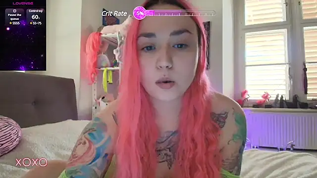 Snapshot of PinkHurricaneOfficial chatting on March 4, 1:28 pm PinkHurricaneOfficial online show from March 4, 1:28 pm