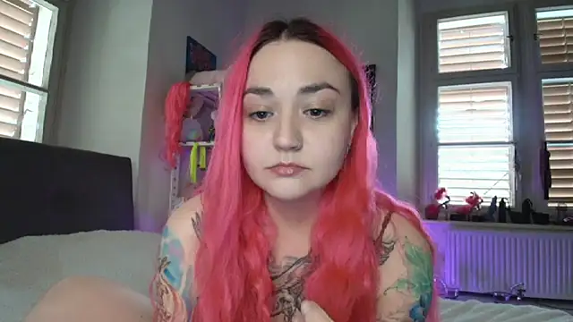 Snapshot of PinkHurricaneOfficial chatting on March 13, 3:06 pm PinkHurricaneOfficial online show from March 13, 3:06 pm