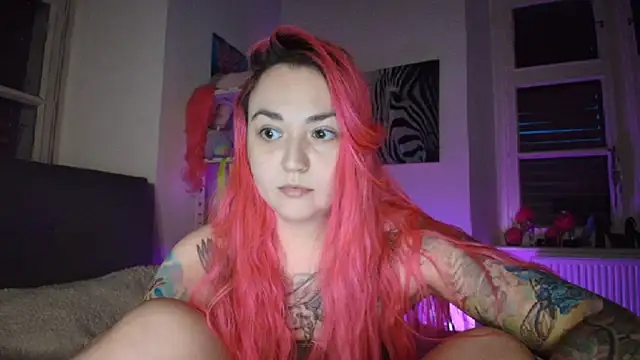 Snapshot of PinkHurricaneOfficial chatting on March 21, 3:24 pm PinkHurricaneOfficial online show from March 21, 3:24 pm