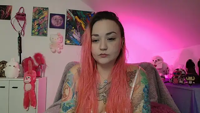 Snapshot of PinkHurricaneOfficial chatting on October 22, 1:55 pm PinkHurricaneOfficial online show from October 22, 1:55 pm