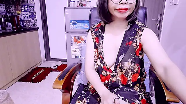 Miu-Le online show from April 26, 3:32 pm