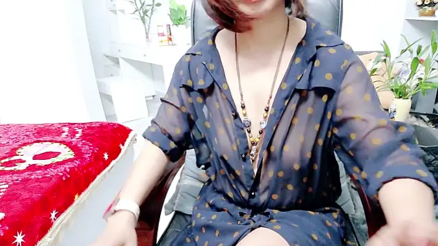 Snapshot of Miu-Le chatting on May 24, 6:29 am Miu-Le online show from May 24, 6:29 am