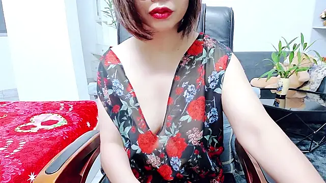 Snapshot of Miu-Le chatting on May 27, 8:28 pm Miu-Le online show from May 27, 8:28 pm