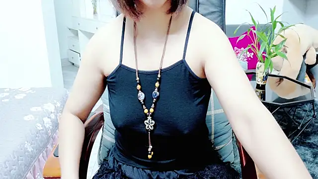 Snapshot of Miu-Le chatting on June 29, 10:59 am Miu-Le online show from June 29, 10:59 am
