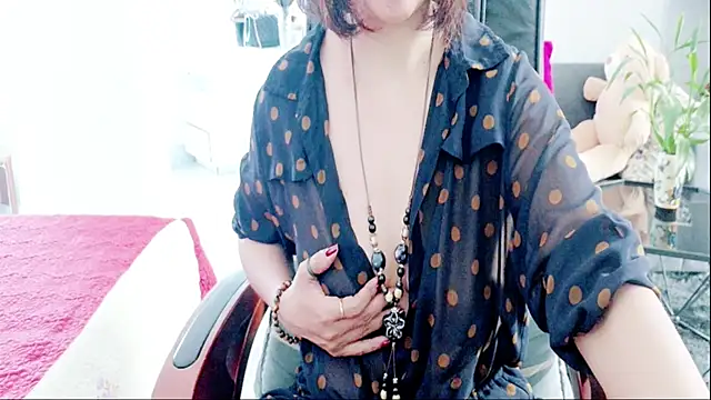 Snapshot of Miu-Le chatting on July 17, 8:10 am Miu-Le online show from July 17, 8:10 am