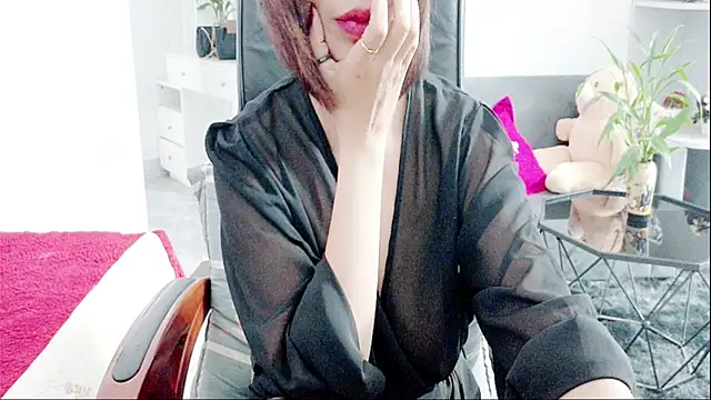 Snapshot of Miu-Le chatting on July 25, 7:50 am Miu-Le online show from July 25, 7:50 am