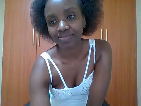 Snapshot of sexy_darleen23 chatting on October 31, 10:05 am sexy darleen23 online show from October 31, 10:05 am