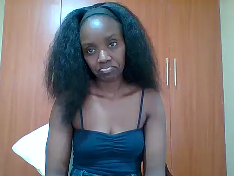 Snapshot of sexy_darleen23 chatting on November 2, 9:00 am sexy darleen23 online show from November 2, 9:00 am