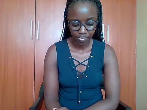 Snapshot of sexy_darleen23 chatting on May 7, 9:47 am sexy darleen23 online show from May 7, 9:47 am